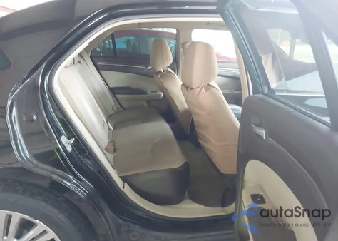 2012 Chrysler 300C Luxury Series from USA, damaged, VIN 2C3CCAPT2CH229164